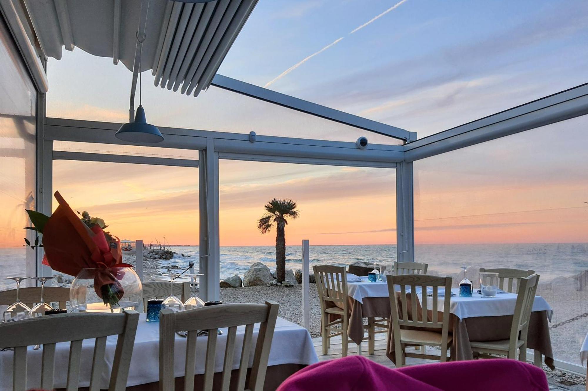 Agriturismo Rosa Antica Monte San Vito Bagian luar foto