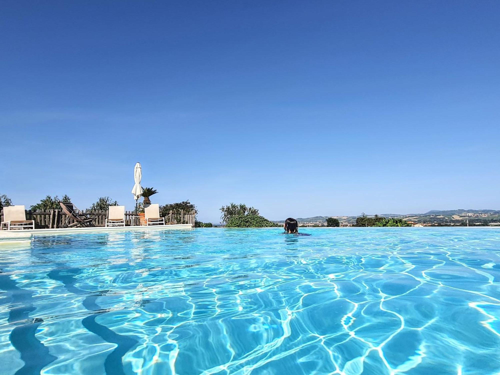 Agriturismo Rosa Antica Monte San Vito Bagian luar foto
