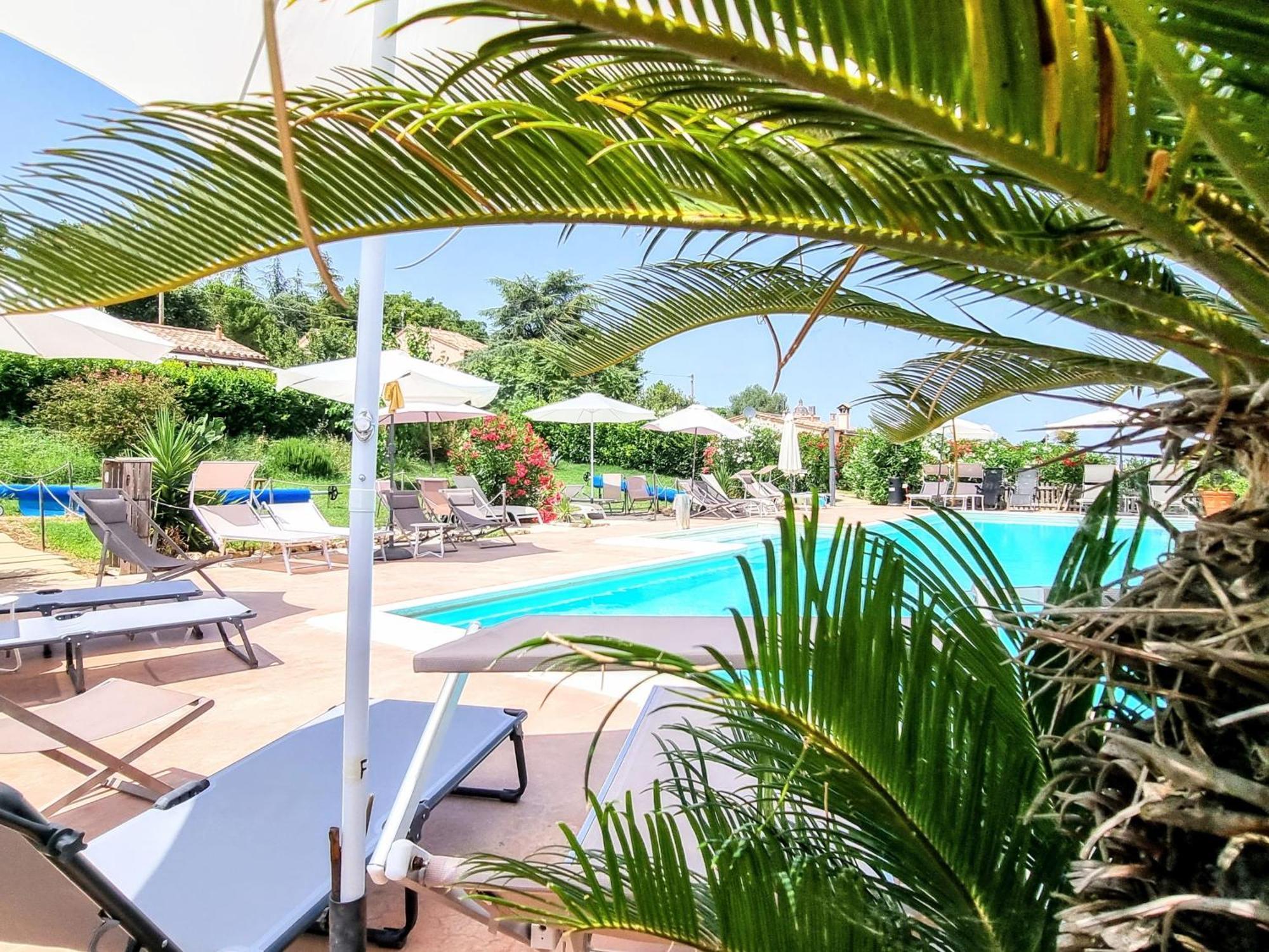 Agriturismo Rosa Antica Monte San Vito Bagian luar foto